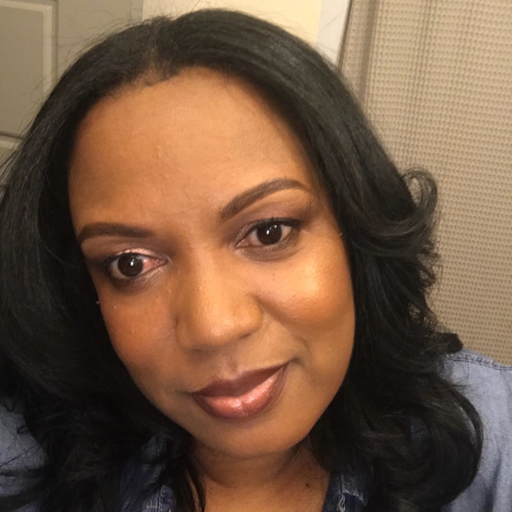Meet your Posher, Deitra